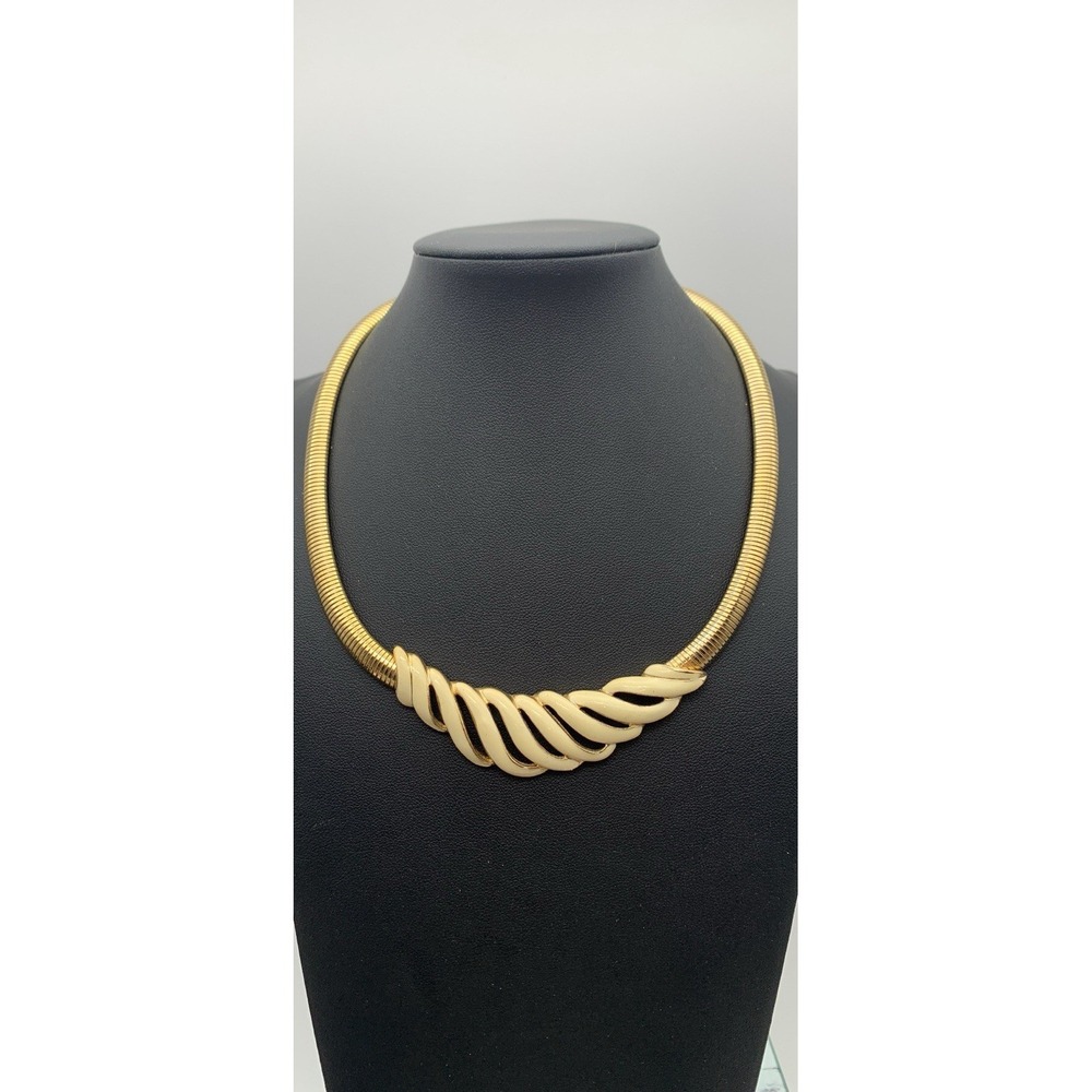 Vintage Gold Tone Omega Cream Enamel Choker Necklace Swirl‎ Pendant